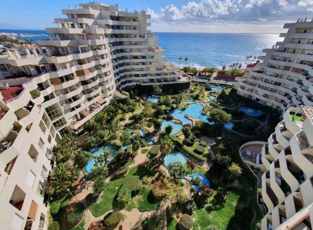 El Estudio De La Playa Benalbeach Holidays Paradise Benalmádena Exterior foto