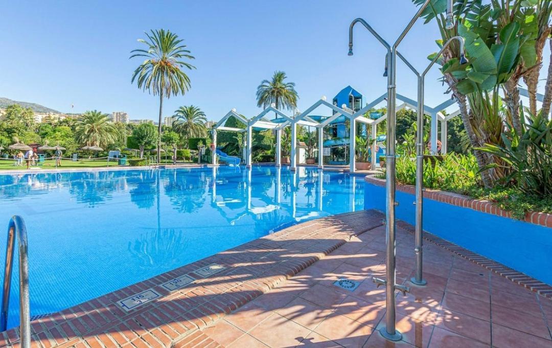 El Estudio De La Playa Benalbeach Holidays Paradise Benalmádena Exterior foto